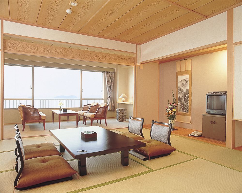 Kaiyoukaku Gamagōri Exterior photo